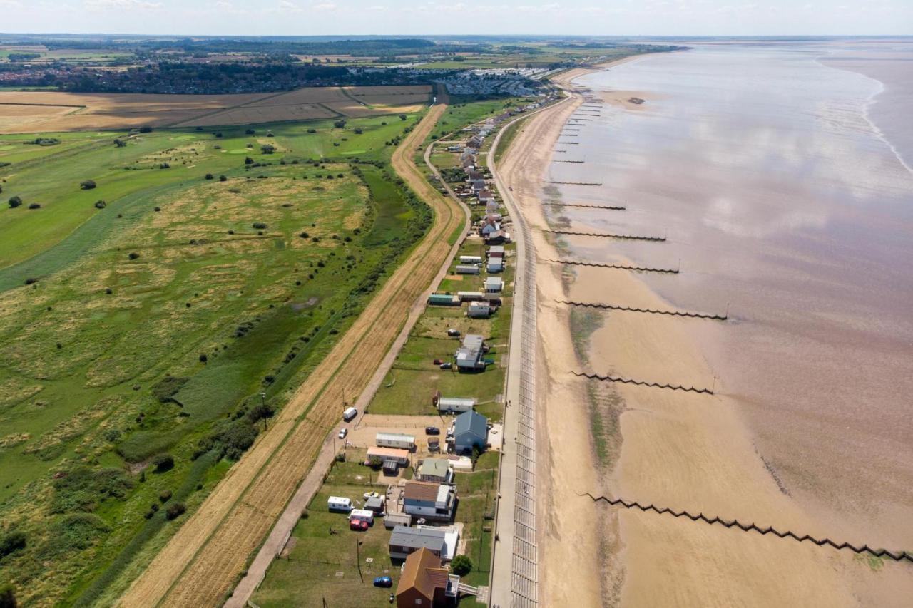 Hotel Lovely Caravan Nearby The Beach In Hunstanton, Norfolk Ref 23071C Exterior foto